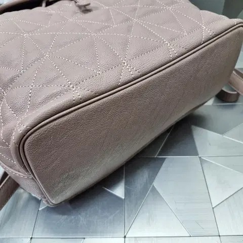 루이까또즈 퀄팅 백팩 (택포)