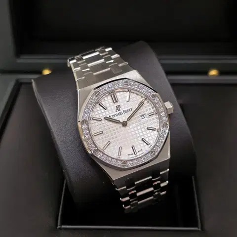 오데마피게 로얄오크 33mm 스틸 67651ST 화이트 다이아 25년식