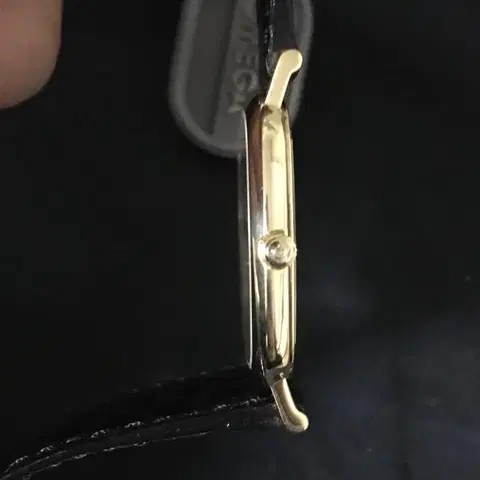 오메가 18k 쿼츠 통금 시계 판매합니다