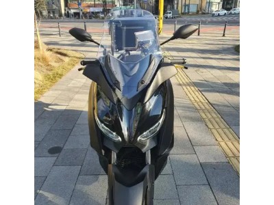 21년식 x맥스300 무사고 차량 판매 합니다. 블랙컬러