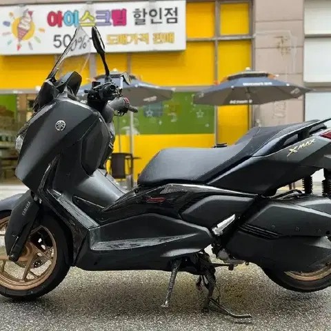 Xmax300 2024년식 2만KM 판매합니다