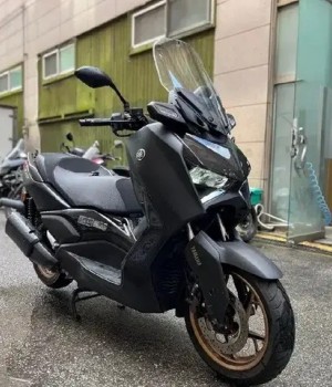 Xmax300 2024년식 2만KM 판매합니다